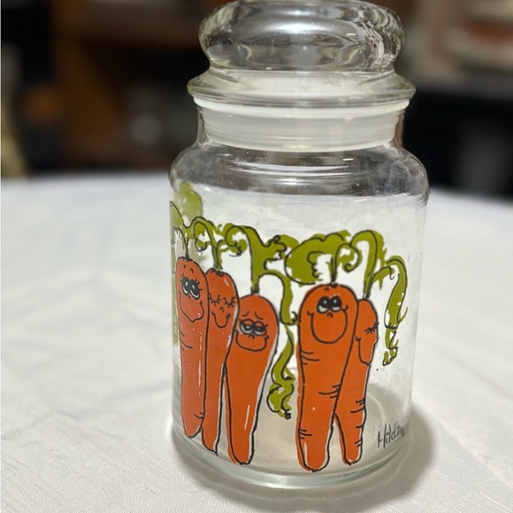 Vintage Anchor Hocking Glass Jar with Carrot Design - Picture 2 of 8